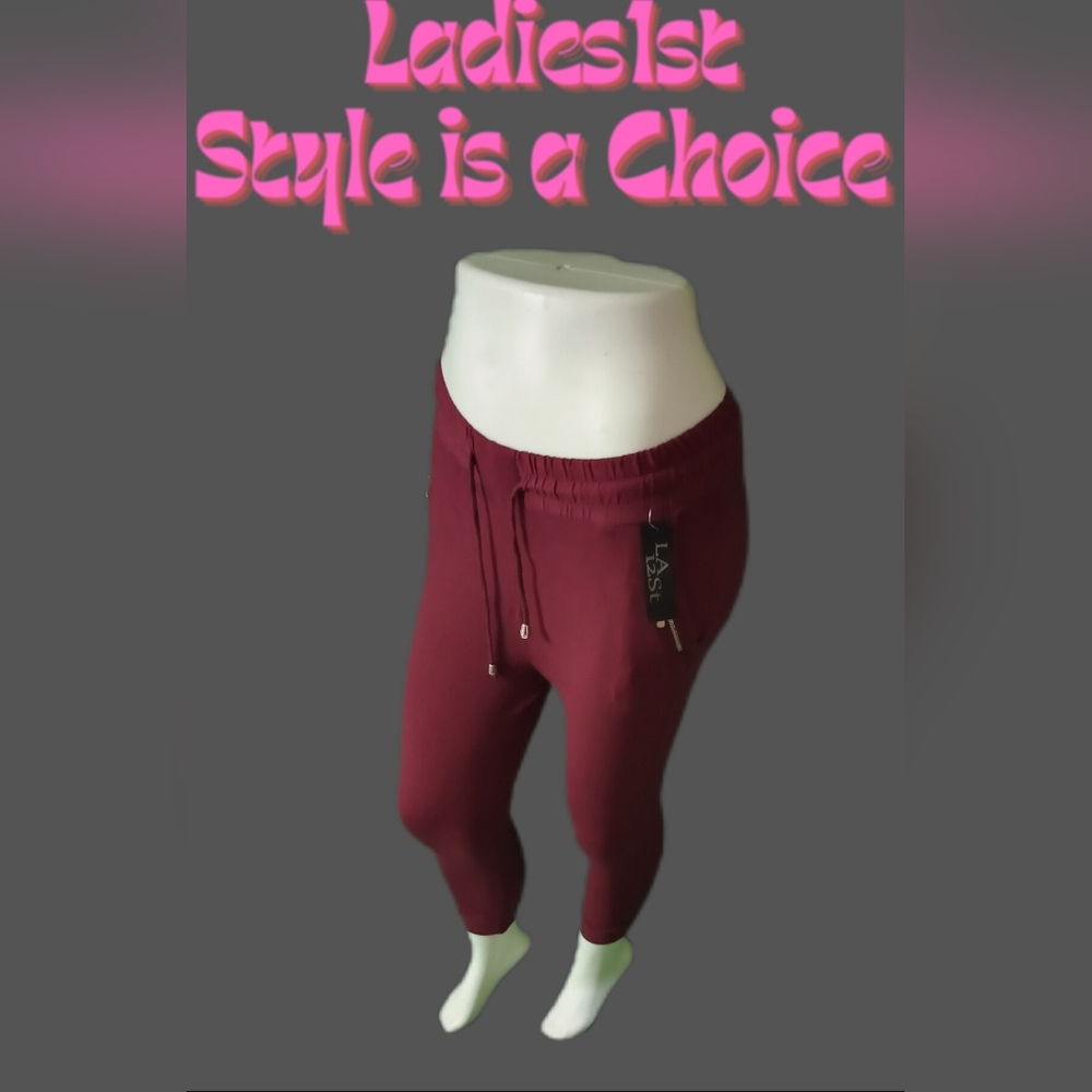 LA 12ST, size M, red